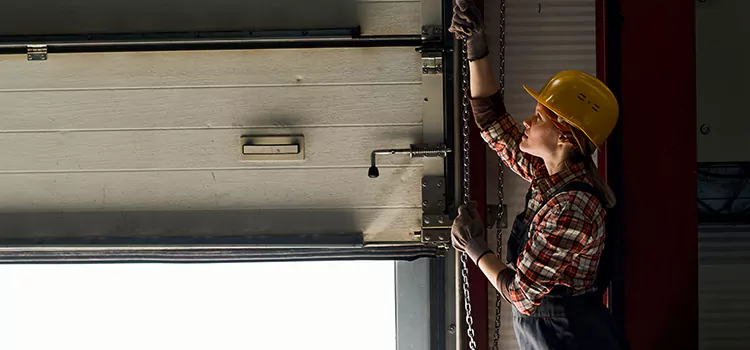 Addressing Common Garage Door Stoppage Issues in Lauderhill, FL